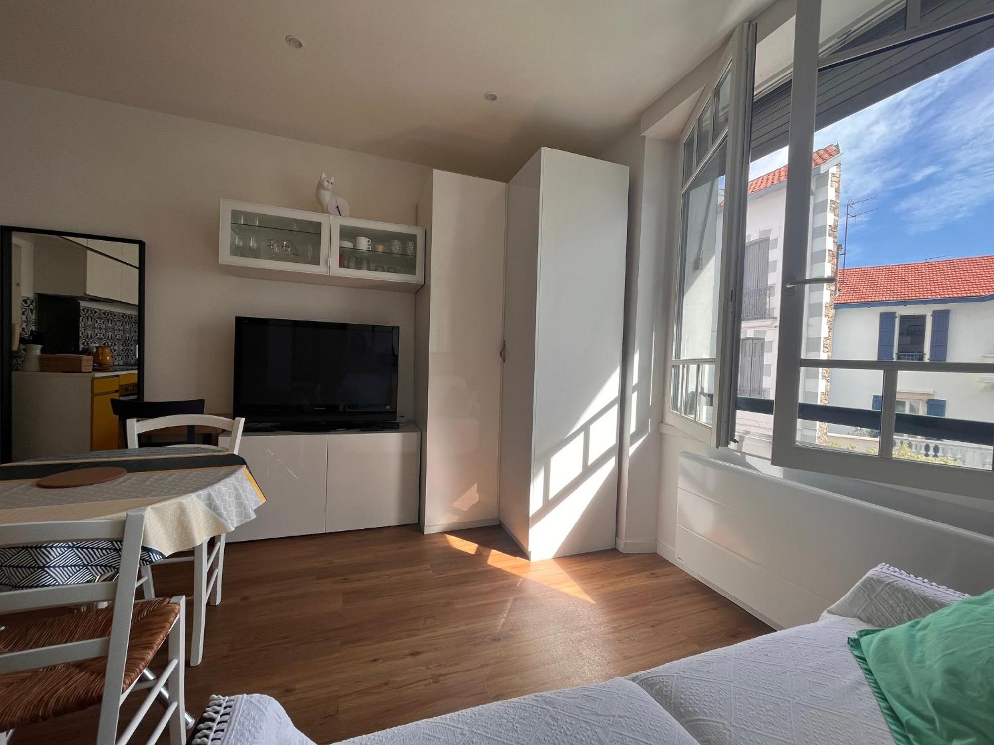 Appartement Lumineux 1 Chambre Au Coeur De Saint-Jean-De-Luz, Proche Plage Et Halles - Fr-1-239-890 Экстерьер фото